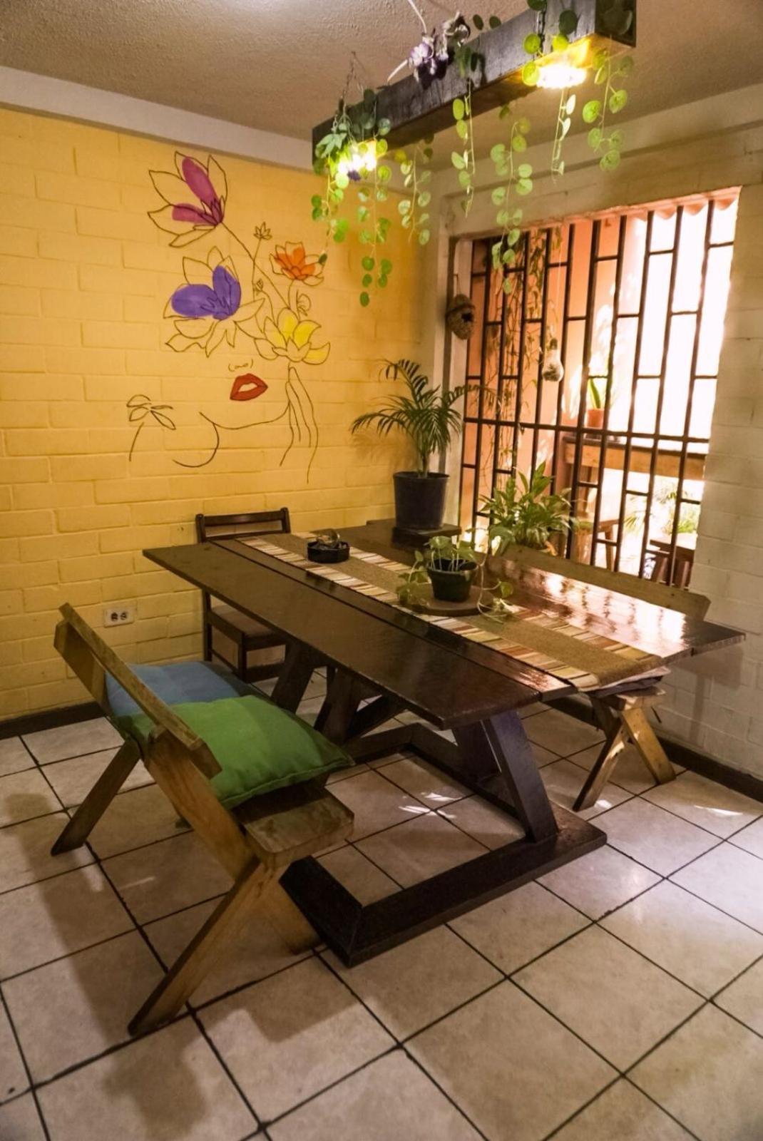 Pool House Hostel Санта-Ана Экстерьер фото