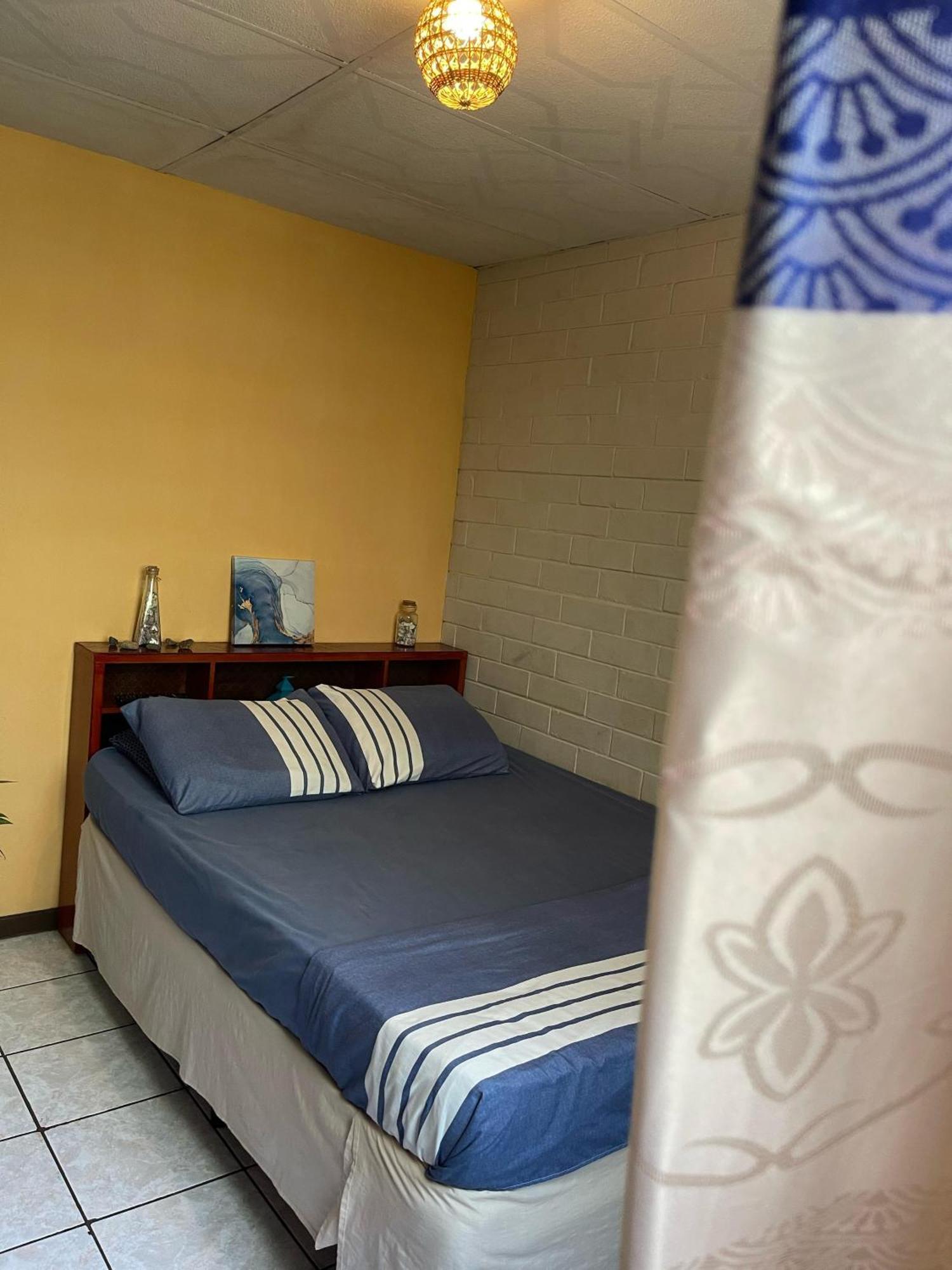 Pool House Hostel Санта-Ана Экстерьер фото